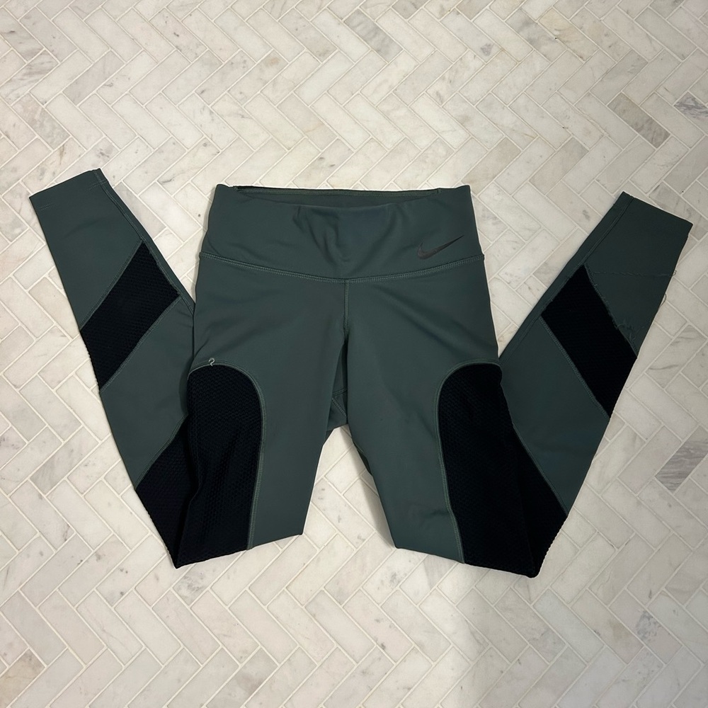 Nike leggings